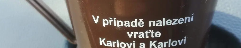 podšálek