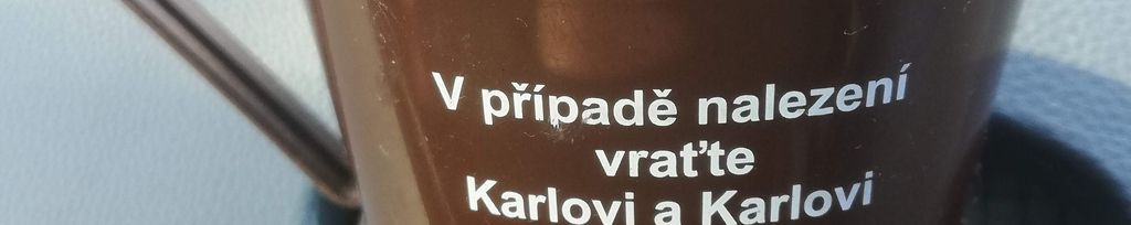 podšálek