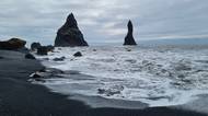 Island: Tady se natáčela Hra o trůny. Nechvalně známá pláž si ale vyžádala i deset obětí