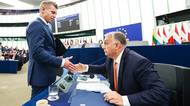 Konec Orbána? Maďarský premiér začíná panikařit