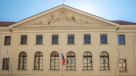 Průzkumy, ze kterých mrazí i ty nejotrlejší a krize politiky v Česku