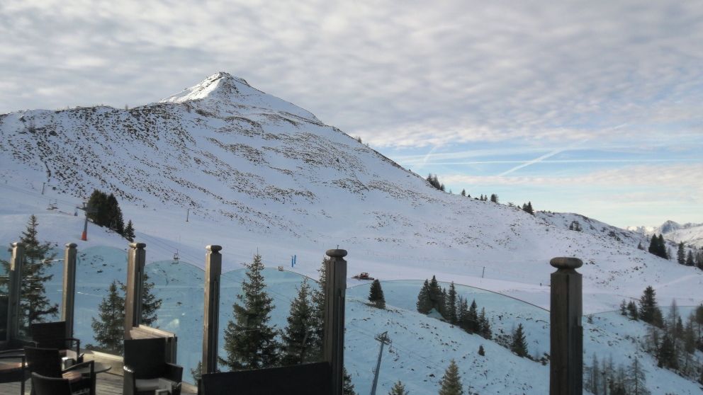 Austria Work Visa: Content Writer vs Virtual Assistant