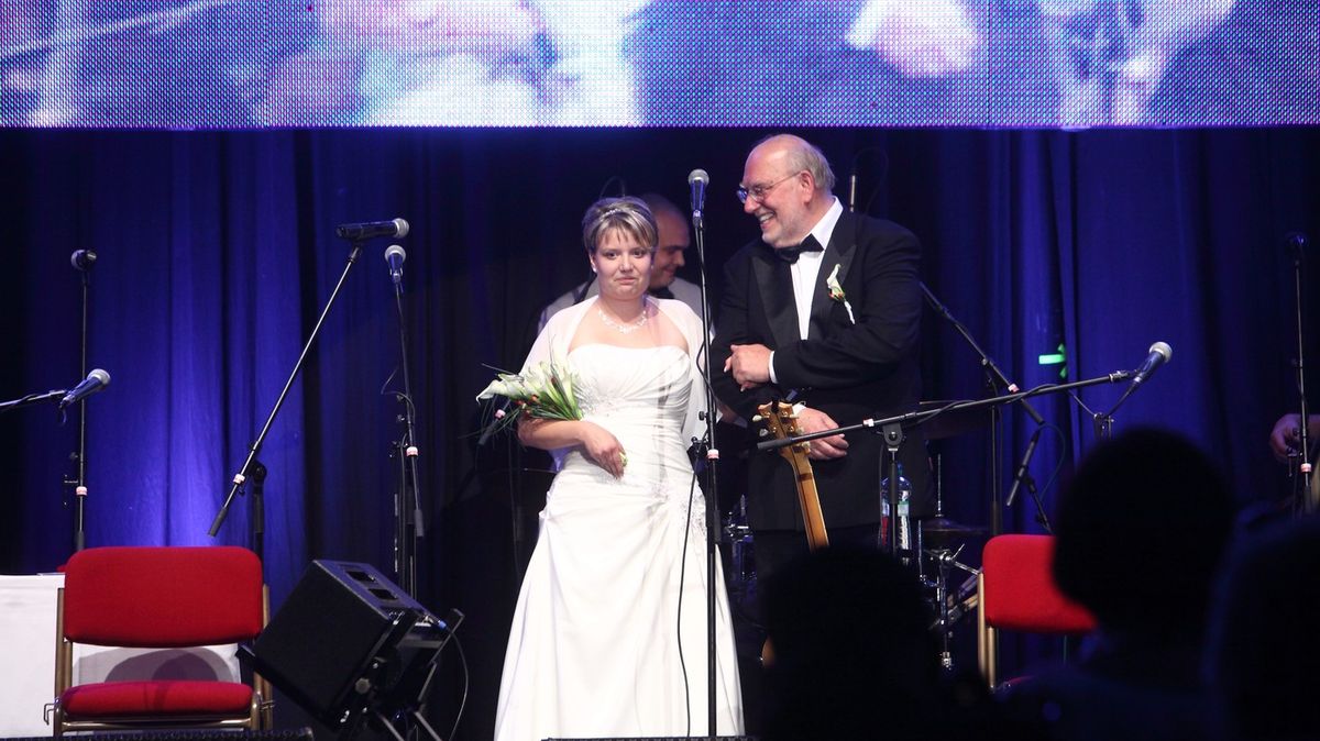 Jan Nedvěd: How He Met His Wife – A Love Story