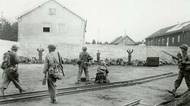 Masakr v Dachau: Když američtí vojáci po odhalení nacistických hrůz sáhli ke krvavé odvetě