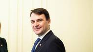 Macinkovi dochází náboje. Prezident ho svým vstřícným gestem odzbrojil
