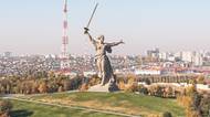 Mamajevova mohyla u Volgogradu je monument, ze kterého mrazí