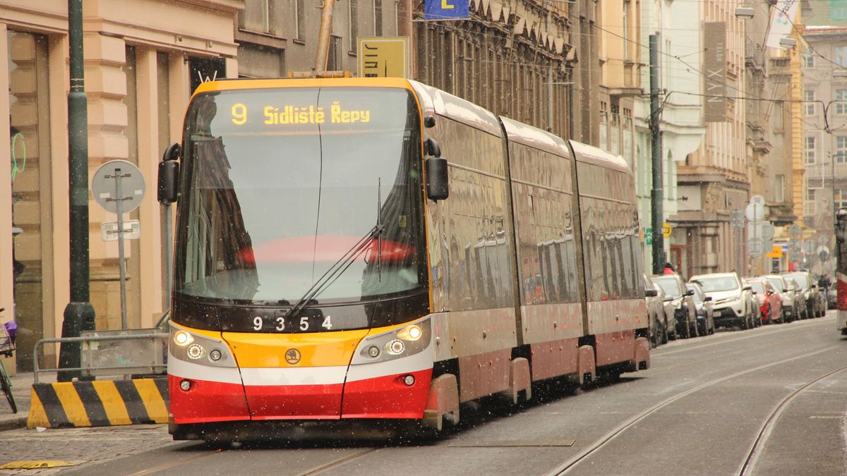 Jeden přestup může čekání zdvojnásobit. U dvou linek po 10 minutách ...