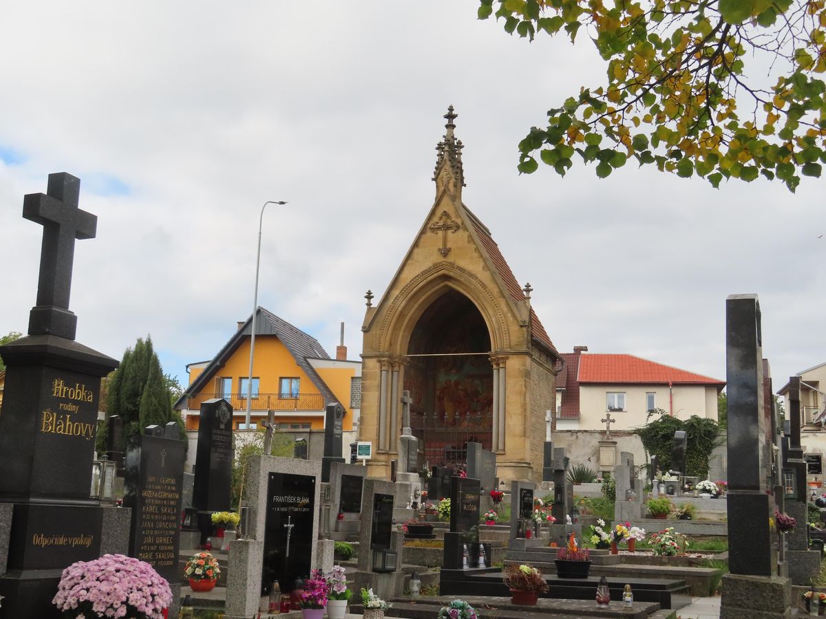 Dva „přeštíci“ a tři slavní rodáci v okolí jednoho kostela v Přešticích ...